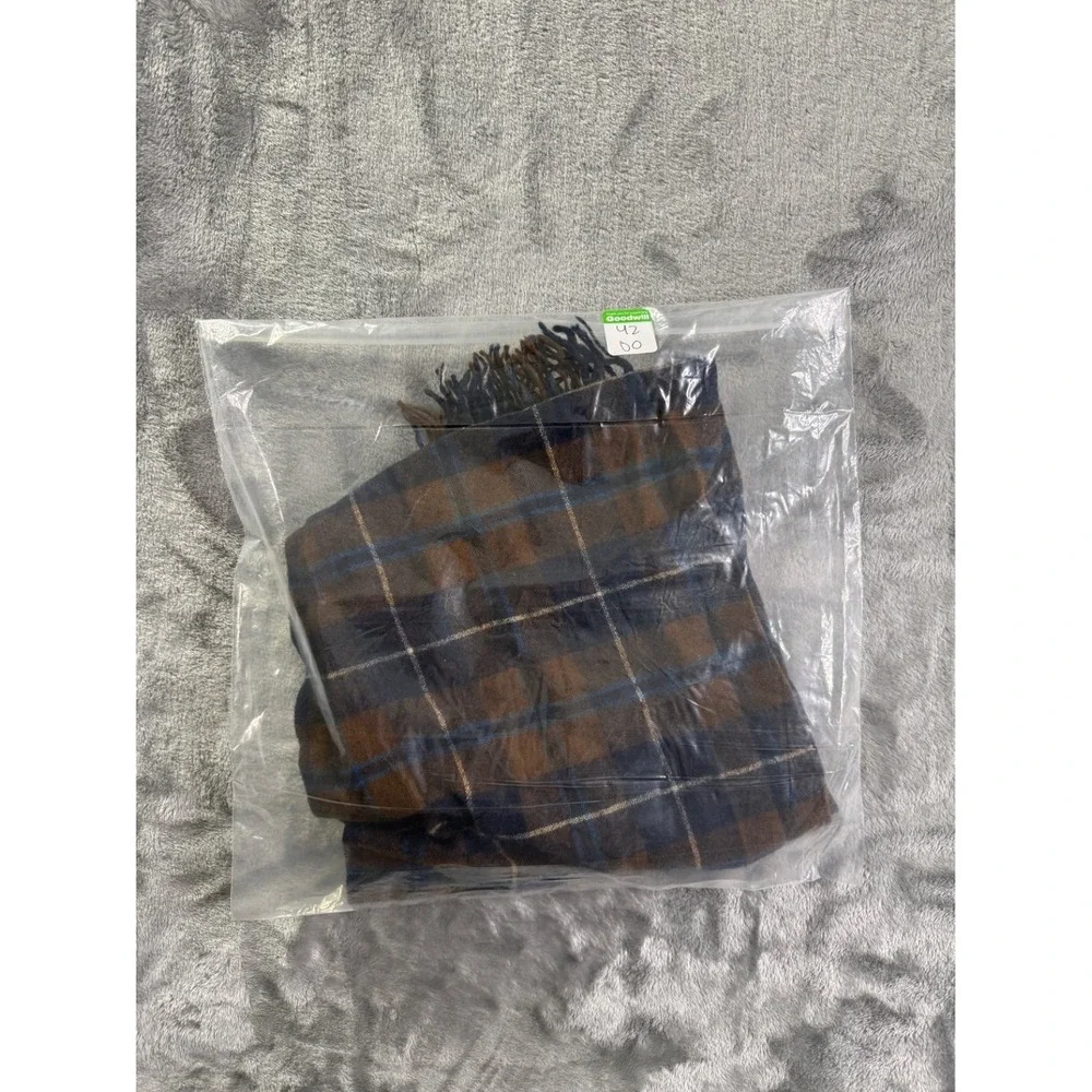 Pendleton Men's Scarf One Size Brown Woven Brand Label Wool Fringe Plaid IN USA
